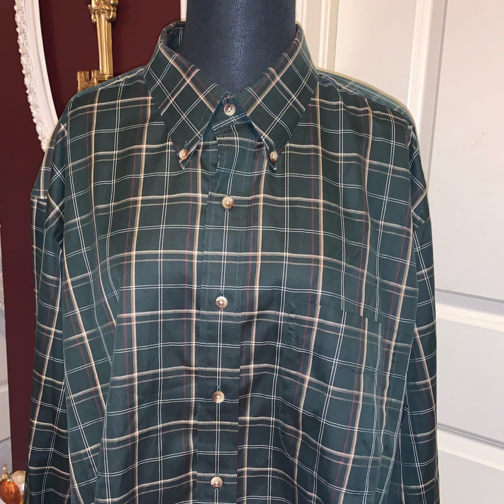 Jos A Bank Long Sleeve Dress Shirt